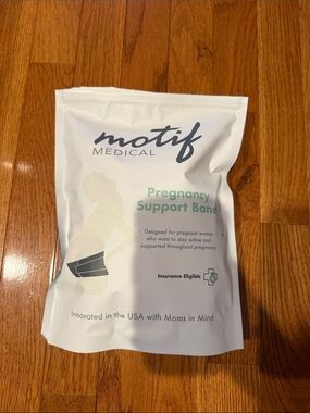 Motif Medical Pregnancy Support Band - White